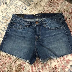 NWT JBRAND CUT-OFF SHORT 25